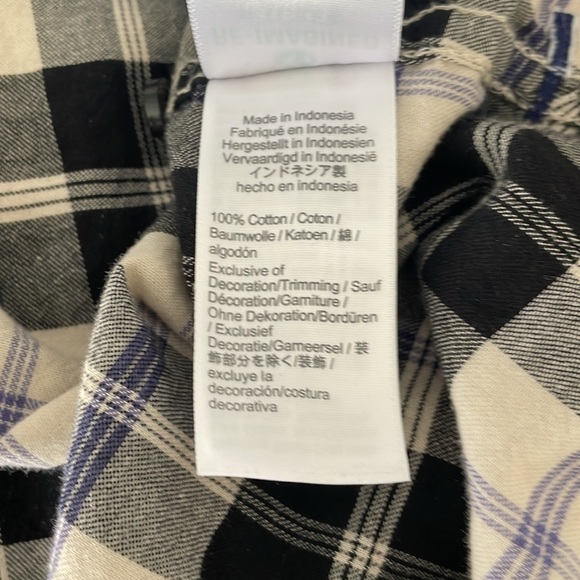 J. Crew Featherweight Flannel Relaxed Fit Shirt in Friday Flannel - Size 8 - Picture 11 of 11